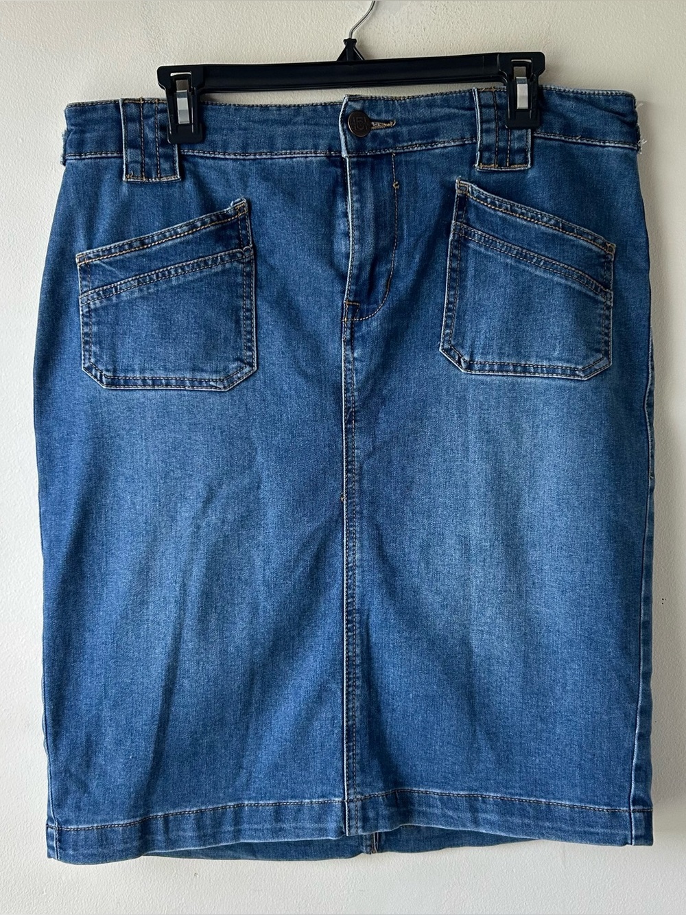 5 FOR $25 | One 5 One Modest Midi Pencil Denim Skirt Blue L